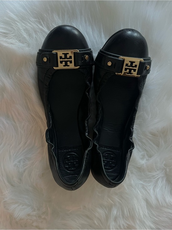 Tory Burch Shoes - Tory Burch Black "AMBROSE" LEATHER BUCKLE GOLD REVA BALLET size 6.5